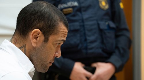 Corte española da libertad bajo fianza a Dani Alves