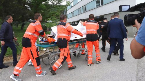 Balean al primer ministro de Eslovaquia durante evento