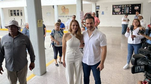 Espera Adrián resultado no judicializado; acude a votar