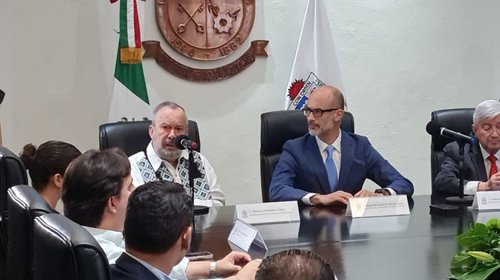 Reitera Miguel interés de subir altura de edificios en el Casco