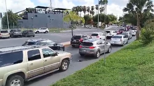 Invierten fronterizos varias horas en los puentes internacionales