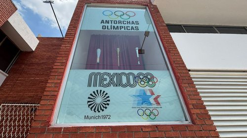 Exhiben antorchas olímpicas en el municipio de San Pedro