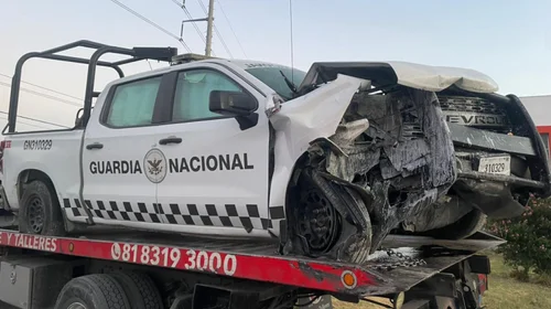 Choca patrulla de la Guardia Nacional contra muro en García