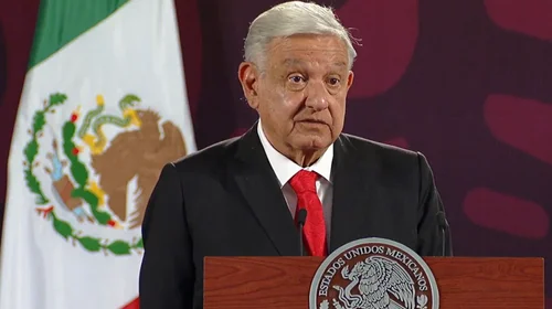 AMLO reta a García Luna a mostrar pruebas de vínculos con narco