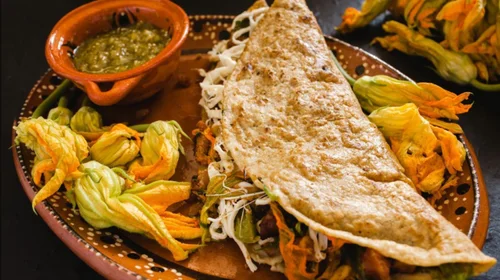 Quesadillas de flor de calabaza ¡para chuparse los dedos!
