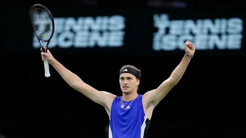 Zverev avanza a final del Masters de París al vencer a Rune