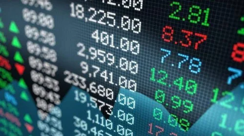 Mercados inician ganando; predomina cautela ante contienda en EUA