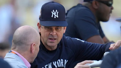 Aaron Boone regresará a octava temporada como mánager de Yankees