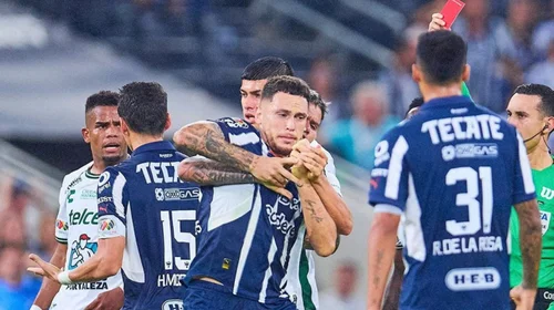 ¡Suspendido! Lucas Ocampos no jugará Cuartos de Final ante Pumas
