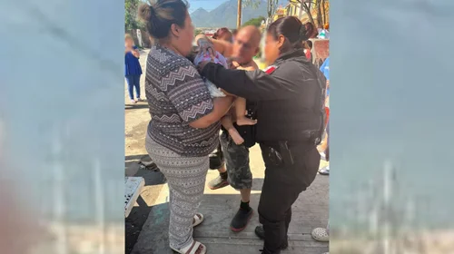 Policías salvan de morir a bebé en Salinas Victoria
