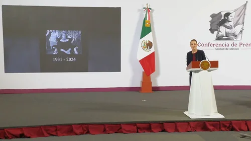 Claudia Sheinbaum rinde homenaje a Silvia Pinal