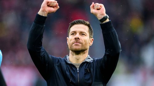 Xavi Alonso se queda como entrenador del Bayer Leverkusen