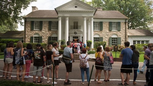 Juez frena venta de la antigua residencia de Elvis Presley