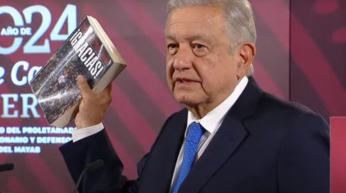 Celebra AMLO decisión del TEPJF sobre su libro '¡Gracias!'
