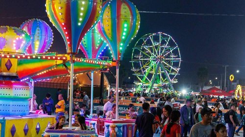 Inauguran Brilla Juárez 2025 con ambiente familiar y navideño