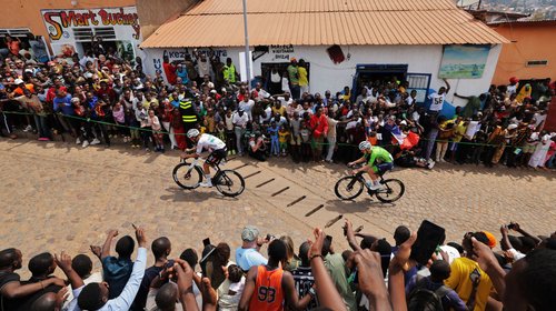 Isaac del Toro brilla junto a Pogacar en Mundial de ciclismo