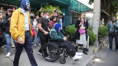 Blue Demon Jr. recibe el alta tras grave accidente vial