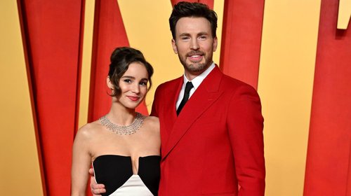 Chris Evans y Alba Baptista dan la bienvenida a su primer bebé
