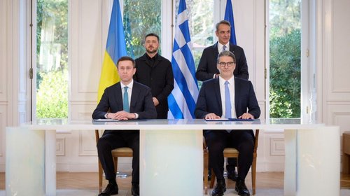 Grecia y Ucrania firman acuerdo de suministro de gas de EUA