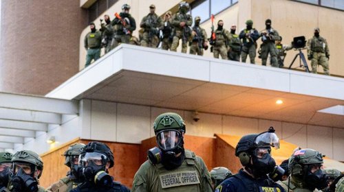 Pentágono retira tropas enviadas por Trump a Chicago y Portland