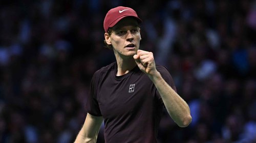 Jannik Sinner vence a Alex de Miñaur y espera a Alcaraz