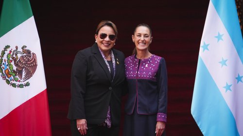 Sheinbaum recibe a Xiomara Castro en Palacio Nacional