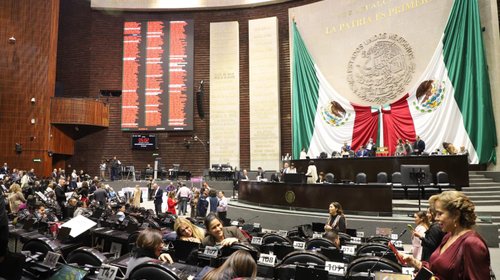 Diputados aprueban prohibición total de vapeadores en México