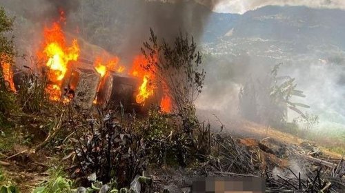 Explota pipa de chapopote en Chamula; un muerto y un herido