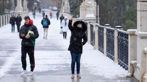 La borrasca Francis cubre de nieve a Madrid y baja temperaturas