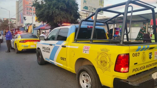 Ejecutan a balazos a hombre en Plaza Fundadores