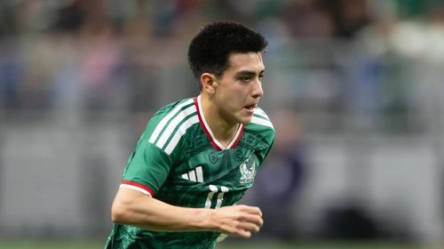 Gilberto Mora se baja de la Selección por lesión