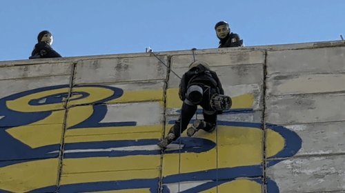 Capturan a dos por grafiti en muro de presa Rompepicos