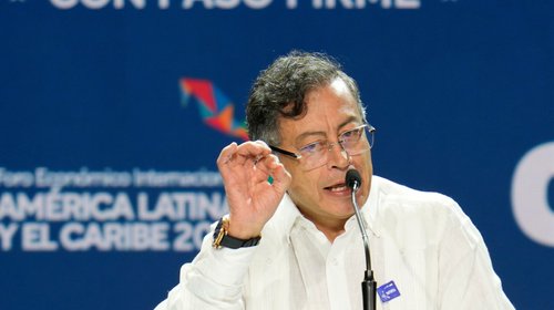 Colombia recibirá 20 aviones con deportados de EUA