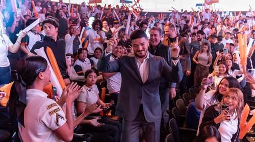Nuevo León amplía tarifa preferencial a 150 mil estudiantes