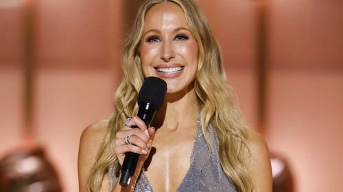 Nikki Glaser conducirá los Globos de Oro por tercera vez en 2027