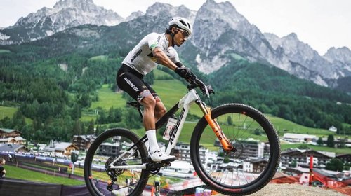 Gerardo Ulloa gana oro en Panamericano de MTB en Paraguay
