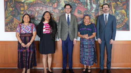 Nombran a Rigoberta Menchú como consejera para derechos indígenas