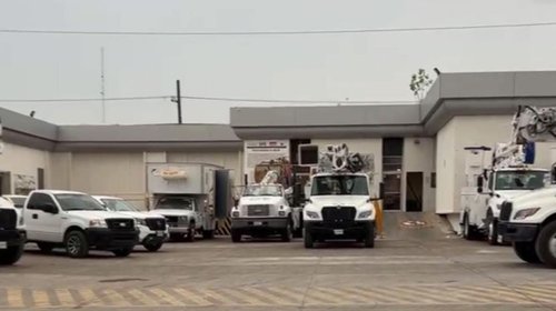 Vecinos protestan ante CFE por constantes apagones