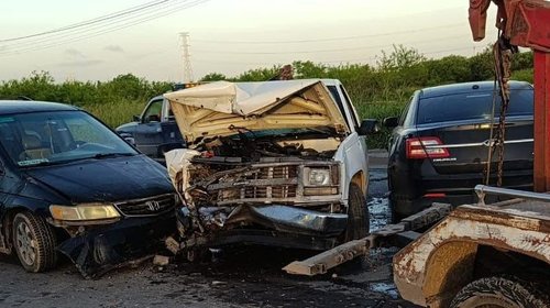 Fuerte accidente en avenida 12 de marzo deja un lesionado
