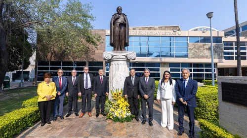 UANL homenajea a Alfonso Reyes en aniversario de su natalicio