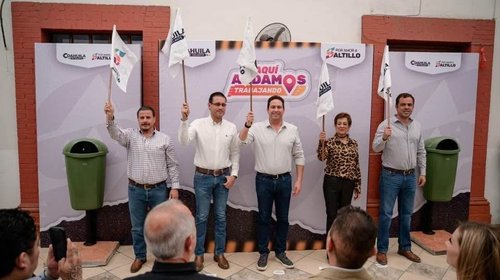 Javier Díaz mejora banquetas en Centro Histórico de Saltillo