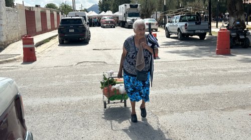 Mercadito a Peso llega por primera vez a Paredón