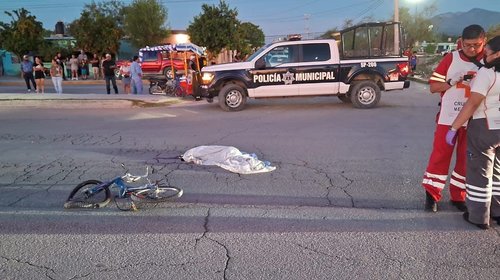 Muere niño atropellado mientras iba en bicicleta