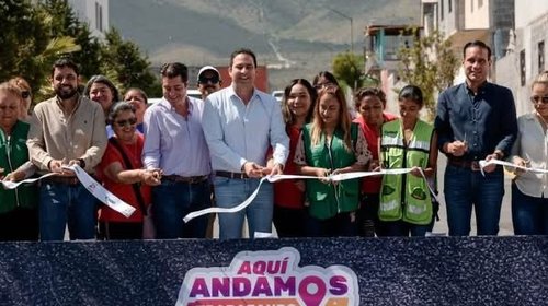 Entregan obra de pavimentación en colonia Mirasierra de Saltillo