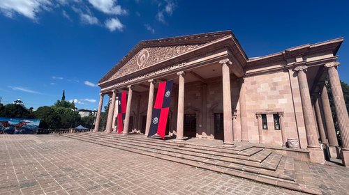Teatristas acusan opacidad en gestión del Teatro de la Ciudad
