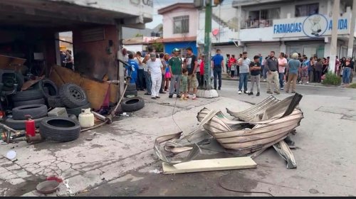 Protección Civil indaga explosión en vulcanizadora de Saltillo