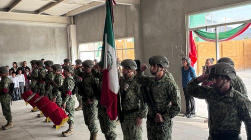 Escuela de Ramos Arizpe recibe bandera nacional en ceremonia