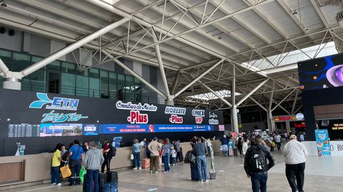 Regios regresan poco a poco tras vacaciones de Semana Santa