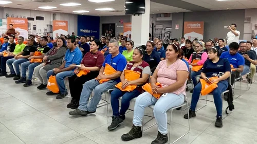 Nuevo León lleva servicios esenciales a trabajadores