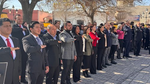 Regidor de Ramos Arizpe luce botas de cocodrilo en medio de memes